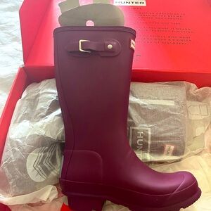 Brand new with tags, Hunter rain boots, girls size 3